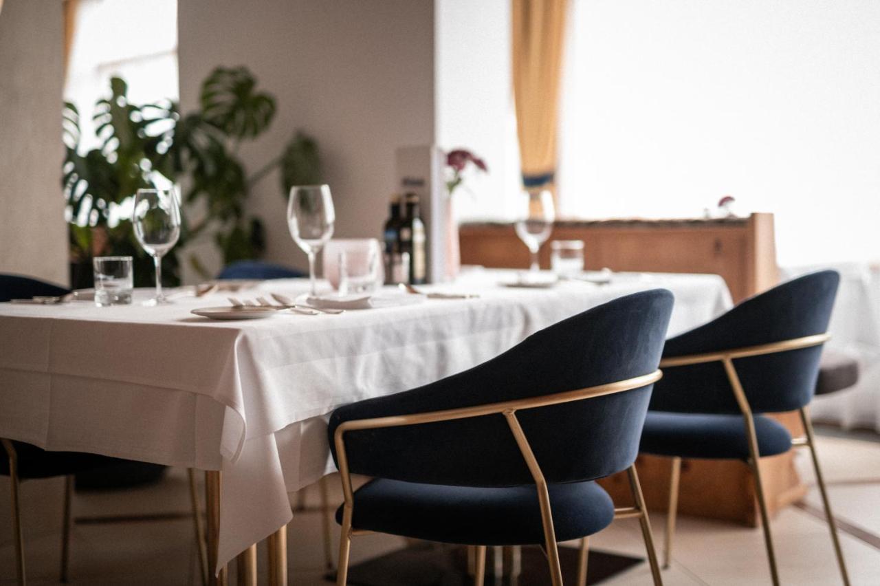 Hotel Cristallo Солда Екстериор снимка