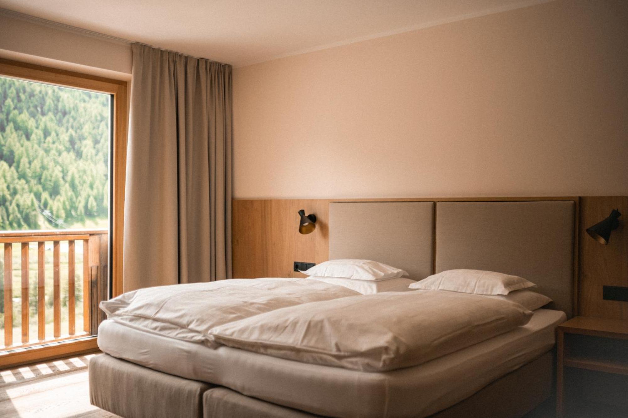Hotel Cristallo Солда Екстериор снимка