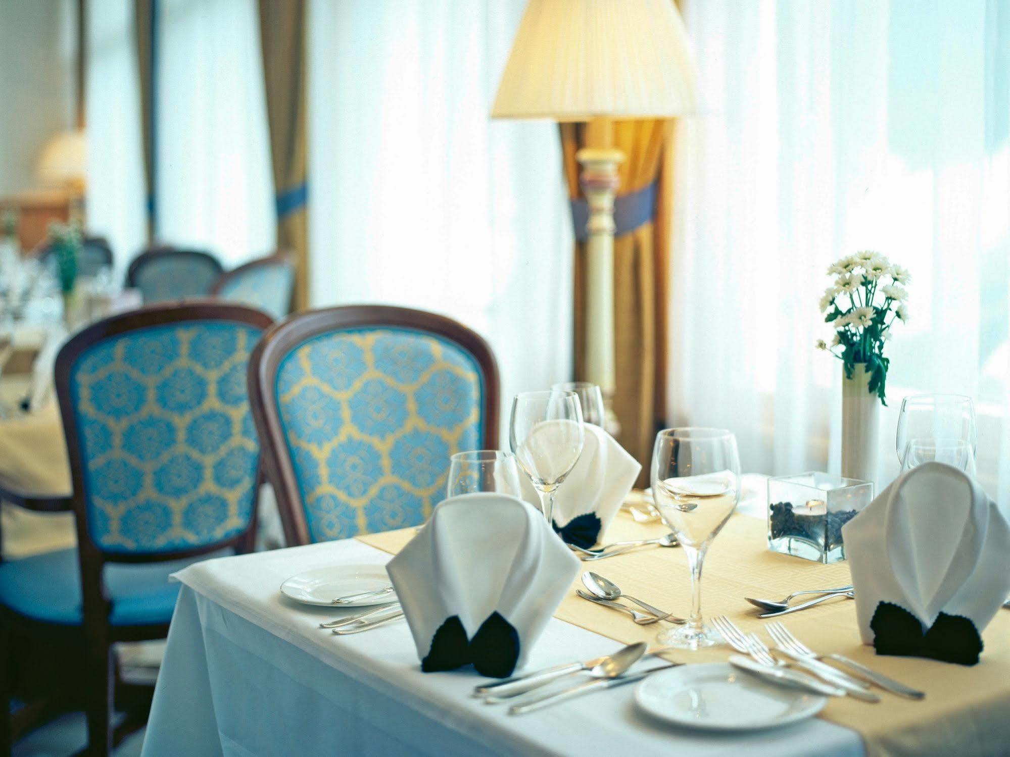 Hotel Cristallo Солда Екстериор снимка
